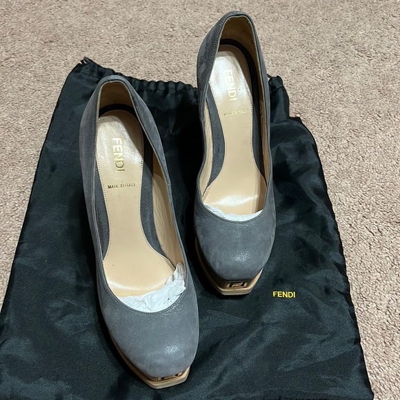 FENDI HEELS size 7 - Picture 1 of 9